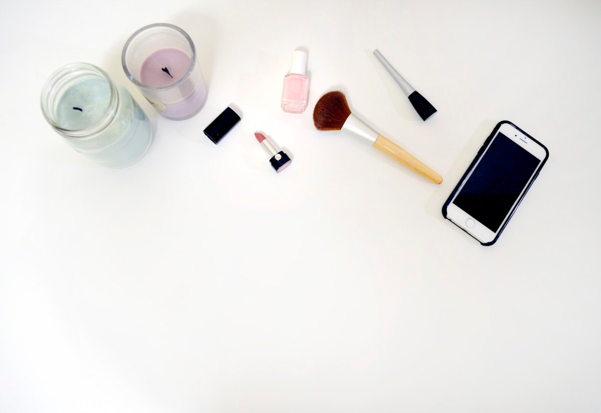 Produtos de perfumaria e cosméticos